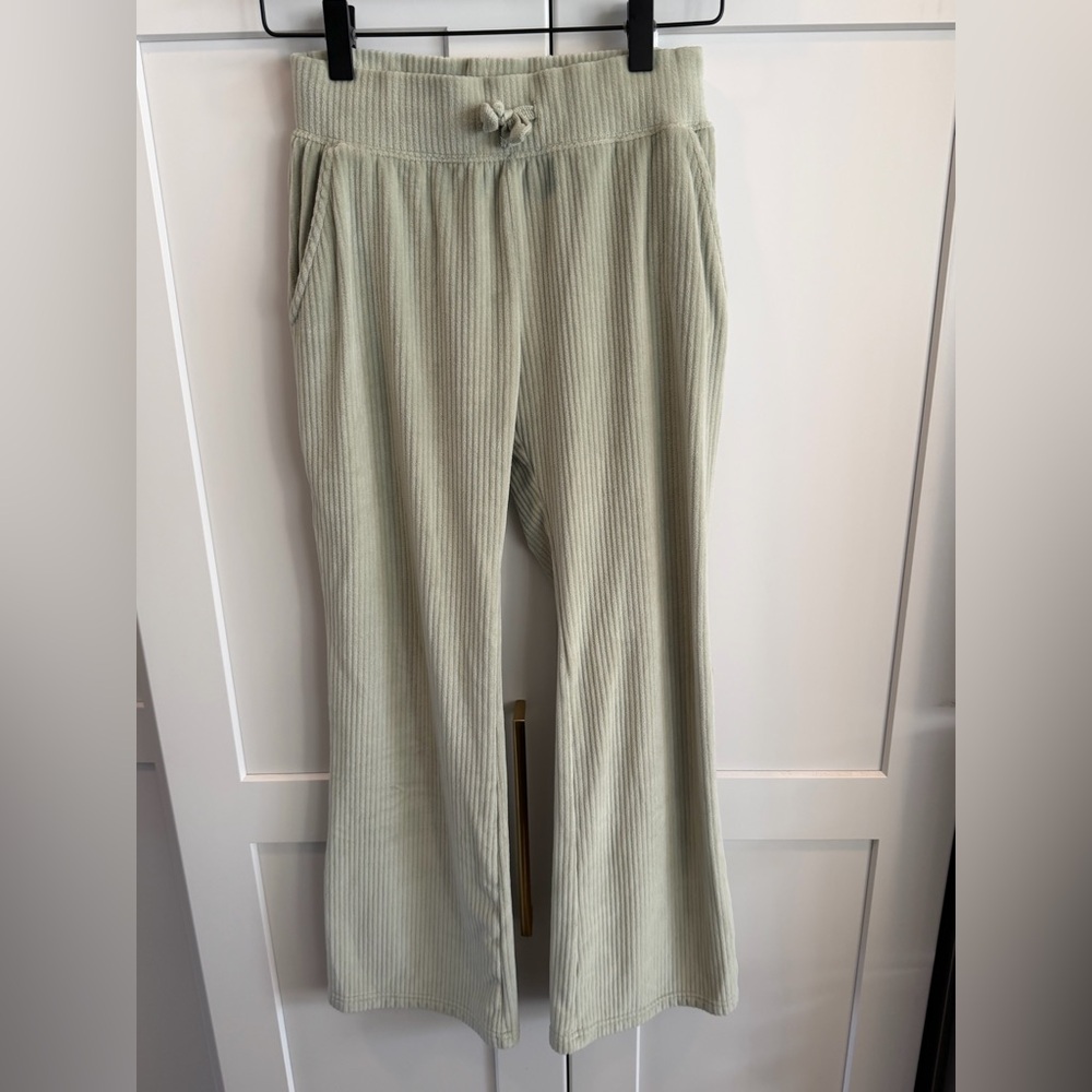 Abercrombie Kids Light Green Ribbed Lounge Pants Size 11/12
